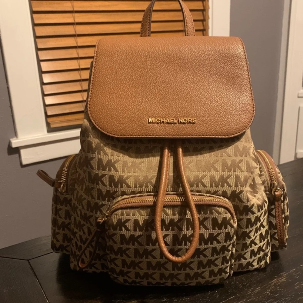 MichaelKors Abbey
